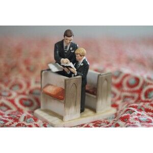 Norman Rockwell In His Spirit Figurine Number 959 by Gorham